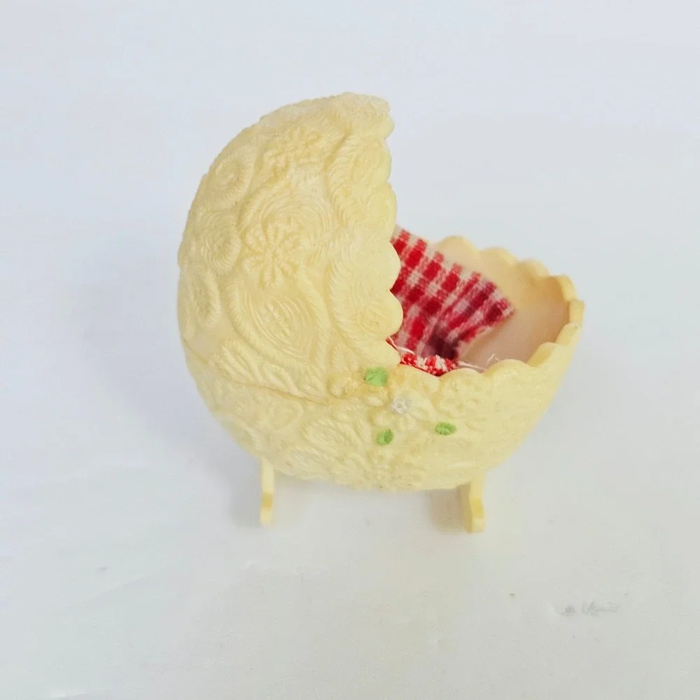 Vtg Retro Miniature Wooden Baby Carriage Plastic Bassinet Nursery Set Dollhouse